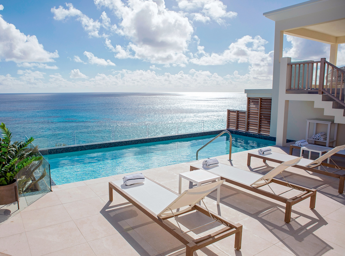 Azura_Bermuda__Bermuda